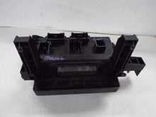 Load image into Gallery viewer, FUSE BOX 300 300C Charger Magnum 2006 06 2007 07 - MRK460012