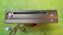 Load image into Gallery viewer, CD PLAYER Accord Odyssey 1998 98 1999 99 2000 00 - 04 - MM489485