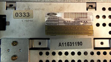 Load image into Gallery viewer, Radio EXPEDITION 2004 - MM581485