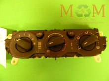Load image into Gallery viewer, TEMPERATURE CONTROLS Ford Focus 2012 12 - MM670551