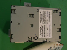 Load image into Gallery viewer, SATELLITE RECEIVER Honda Odyssey 2007 07 2008 08 2009 09 2010 10 - MM675606