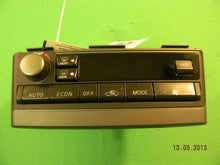 Load image into Gallery viewer, Temperature Controls Nissan Maxima 2000 - MM681250