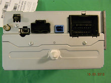 Load image into Gallery viewer, RADIO Lacrosse Regal Verano Equinox Terrain 2012 12 AM FM CD - MM682558