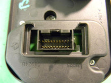 Load image into Gallery viewer, FRONT TEMPERATURE CONTROLS Dodge Aspen Durango 05 06 07 08 09 - MM692353