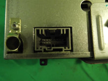 Load image into Gallery viewer, RADIO Hyundai Sonata 2006 06 2007 07 AM/FM/CD/MP3 - MM702149