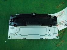 Load image into Gallery viewer, Radio Chrysler 300 2012 - MM809357