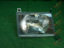 Load image into Gallery viewer, HEADLIGHT LAMP ASSEMBLY E150 Van E250 Van E350 E350 Van 92-96 Right - MM810916
