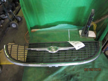 Load image into Gallery viewer, GRILLE Town & Country 2001 01 2002 02 2003 03 2004 04 - MM853475