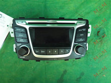 Load image into Gallery viewer, Radio Hyundai Accent 2014 - MM856317