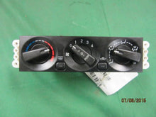 Load image into Gallery viewer, Temperature Controls Chrysler Sebring 2003 - MM867942