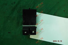Load image into Gallery viewer, Window Switch Chevrolet Camaro 2010 - MM896684