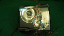 Load image into Gallery viewer, HEADLIGHT LAMP ASSEMBLY Land Rover Range Rover 2003 03 Right - MM911178