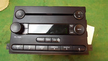 Load image into Gallery viewer, Radio FORD F250SD PICKUP 2005 - MM933299