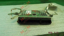 Load image into Gallery viewer, ECU ECM COMPUTER Toyota Corolla 2015 15 - MM964858