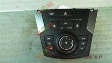Load image into Gallery viewer, FRONT TEMPERATURE CONTROLS Hyundai Santa Fe 13 14 15 16 - MM979064