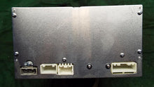 Load image into Gallery viewer, RADIO Nissan NV 1500 NV2500 NV3500 12 13 14 15 16 - MM989787