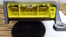 Load image into Gallery viewer, AIR BAG CONTROL MODULE COMPUTER Toyota 4 Runner 04 05 06 07 - MM1002793