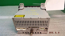 Load image into Gallery viewer, RADIO Mazda MPV Van 2004 04 2005 05 2006 06 - MM1005106