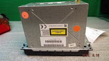 Load image into Gallery viewer, Radio Mercedes-Benz 200 2011 - MM1010741