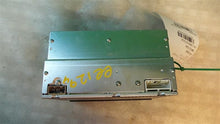 Load image into Gallery viewer, RADIO Nissan NV 1500 NV2500 NV3500 12 13 14 15 16 - MM1022809
