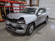 Load image into Gallery viewer, Ignition Switch Volkswagen Touareg 2012 - NW283989