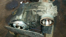 Load image into Gallery viewer, TRANSFER CASE Mazda B-3000 B-4000 2002 02 2003 03 - MM1108866