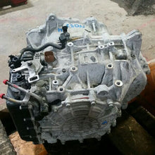 Load image into Gallery viewer, Transmission Kia Forte 2015 - MM1113024