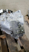 Load image into Gallery viewer, Transmission Hyundai Santa Fe 2013 - MM1147036