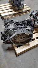 Load image into Gallery viewer, AUTOMATIC TRANSMISSION Kia Magentis Optima 2007 07 2008 08 - MM1180232
