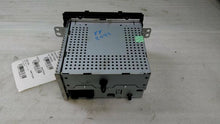 Load image into Gallery viewer, Radio Chevrolet Sonic 2013 - MM1180971