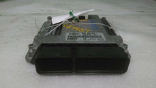 Load image into Gallery viewer, ECU ECM COMPUTER Volkswagen Passat 2004 04 2005 05 - MM1187764