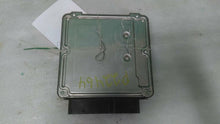 Load image into Gallery viewer, ECU ECM COMPUTER Volkswagen Passat 2004 04 2005 05 - MM1187764