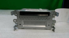 Load image into Gallery viewer, Radio Lincoln MKT 2010 - MM1253214