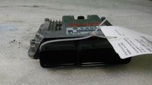 Load image into Gallery viewer, ECU ECM COMPUTER Volkswagen CC Passat 2010 10 - MM1261641