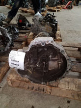 Load image into Gallery viewer, MANUAL TRANSMISSION Audi A4 05 06 07 08 AWD - MM1268552