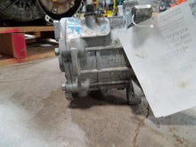 Load image into Gallery viewer, Transfer Case Hyundai Tucson 2017 - MM1301442