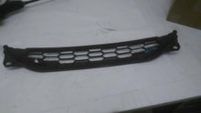 Load image into Gallery viewer, GRILLE Honda HR-V 2016 16 2017 17 2018 18 - MM1307113