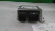 Load image into Gallery viewer, AIR BAG CONTROL MODULE COMPUTER Ford Fiesta 11 12 13 - MM1364393