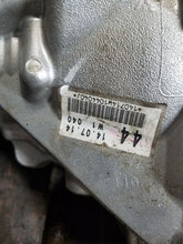 Load image into Gallery viewer, TRANSFER CASE RX350 RX350L Highlander Sienna Venza 2010-2019 - MM1386542