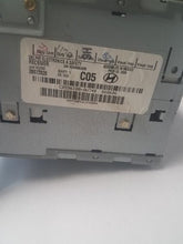 Load image into Gallery viewer, Radio Hyundai Santa Fe 2007 - MM1406811