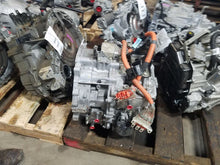 Load image into Gallery viewer, Transmission Toyota Prius 2014 - MM1445589