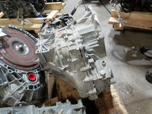 Load image into Gallery viewer, Transmission Hyundai Santa Fe 2017 - MM1447735