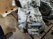 Load image into Gallery viewer, Transmission Hyundai Santa Fe 2014 - MM1457948
