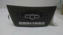Load image into Gallery viewer, RADIO Mercedes-Benz C250 C300 C350 C63 2013 13 - MM1467726