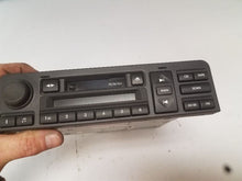Load image into Gallery viewer, Radio Range Rover 2000 00 2001 01 2002 02 With Cassette - MM1487364