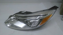 Load image into Gallery viewer, Headlight Lamp Assembly Ford Focus 2015 - MM1492109