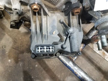 Load image into Gallery viewer, TRANSFER CASE Toyota Tacoma 2016 16 2017 17 2018 18 2019 19 - MM1495261