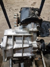Load image into Gallery viewer, TRANSFER CASE Toyota Tacoma 2016 16 2017 17 2018 18 2019 19 - MM1495261