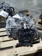 Load image into Gallery viewer, Transmission Hyundai Santa Fe 2016 - MM1510668