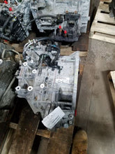 Load image into Gallery viewer, TRANSMISSION Hyundai Elantra 2017 17 2018 18 - MM1512386